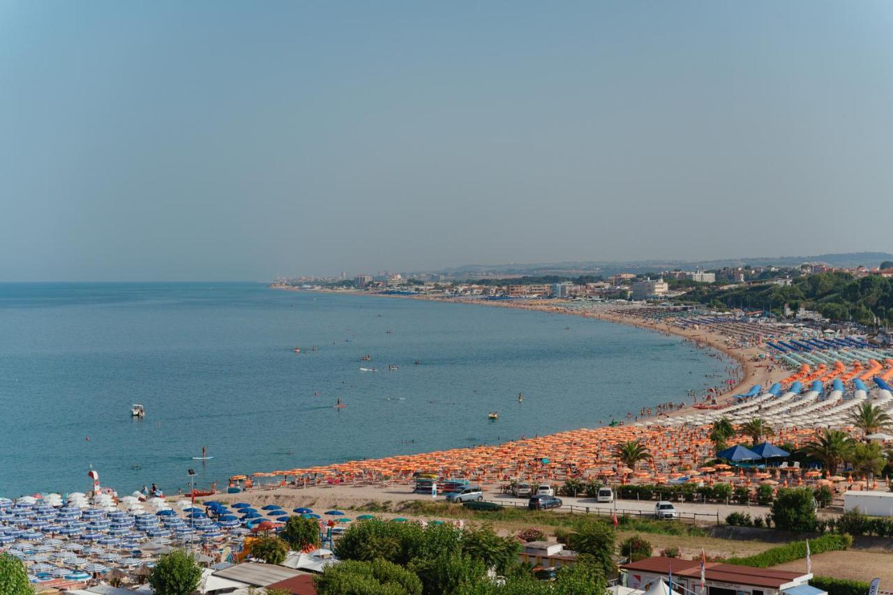 View Place & Spa Numana Kültér fotó
