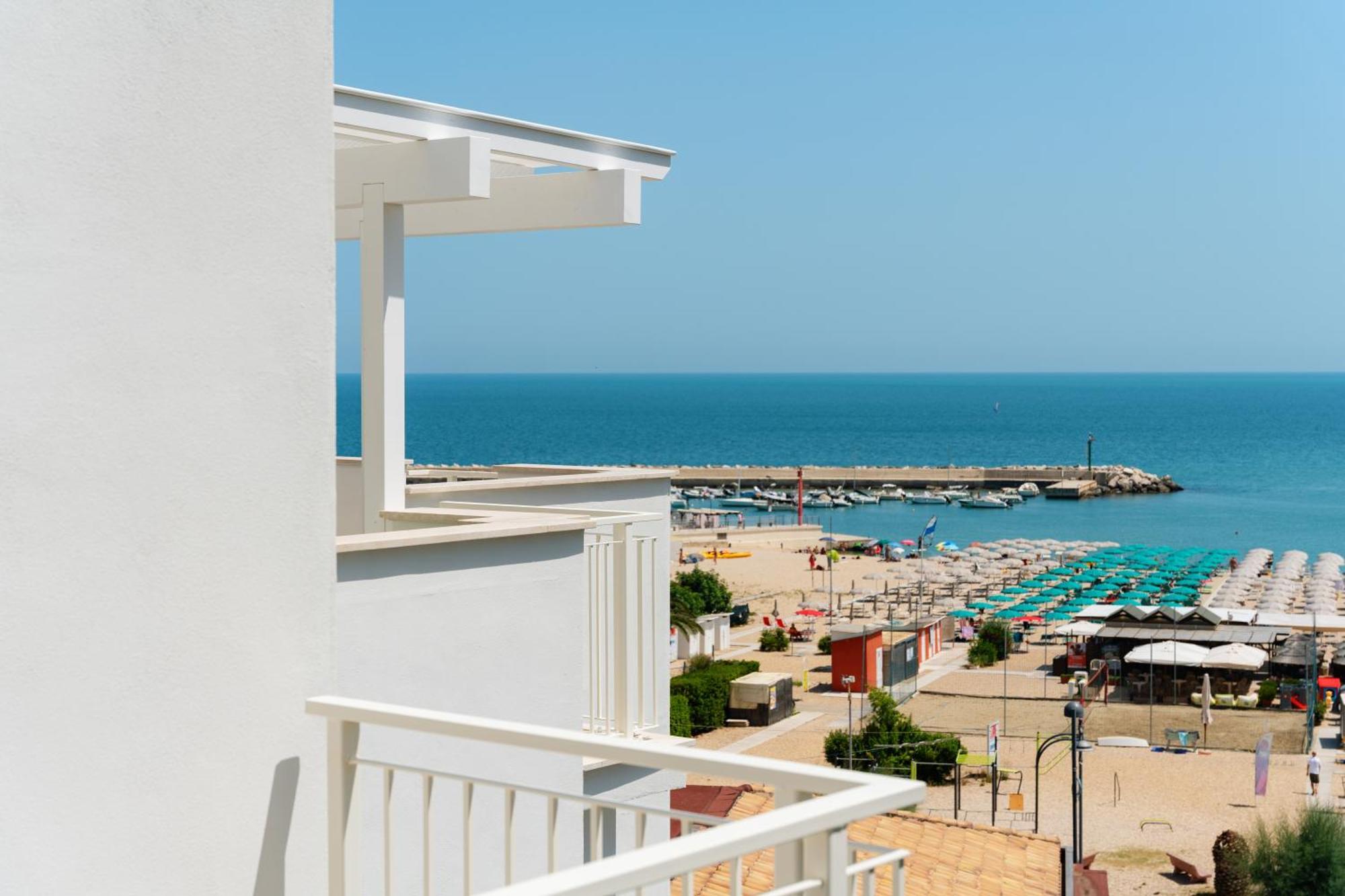 View Place & Spa Numana Kültér fotó